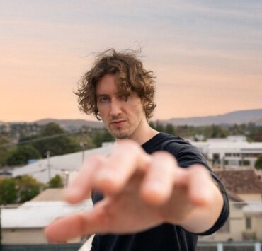 Dean Lewis
